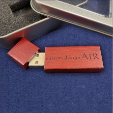 画像1: 【名入れ彫刻無料】木製USBフラッシュメモリ　４GB　10個セット　就職祝い 入学祝い 卒業祝い 進学祝い 進級祝い  (1)